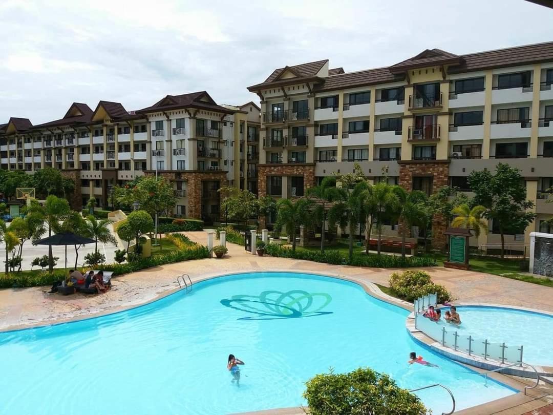 Cozy 2Br With Free Pool Beside Sm City Mall Davao ภายนอก รูปภาพ