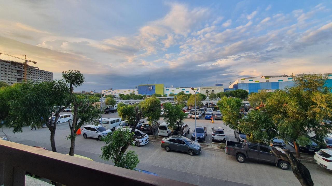 Cozy 2Br With Free Pool Beside Sm City Mall Davao ภายนอก รูปภาพ