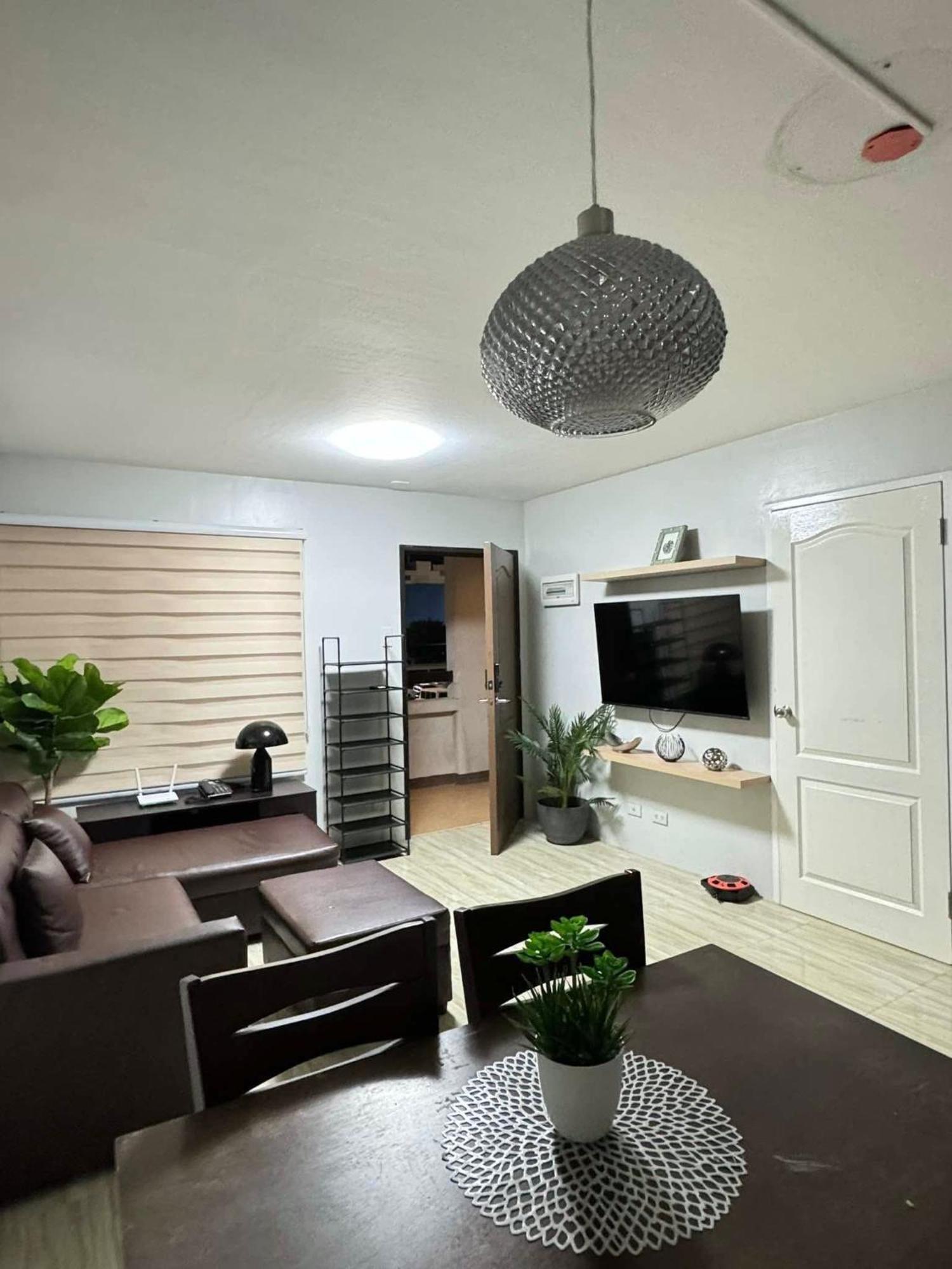 Cozy 2Br With Free Pool Beside Sm City Mall Davao ภายนอก รูปภาพ
